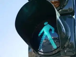 电脑主机蓝红灯一直闪,电脑主机蓝灯变红灯,揭秘故障原因及解决方法