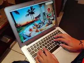 怎么实现一台主机连接两台显示器单独分开工作?一台主机如何连接两台显示器独立使用?选择合适的交换机攻略