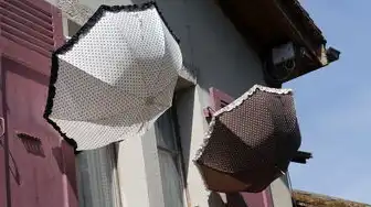 云桌面跟云服务器的区别和联系，云桌面与云服务器，解构企业上云的核心分歧与协同价值