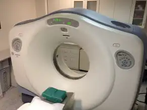主机风扇和水冷哪个散热好?深度解析，水冷与风扇散热系统性能对比，3179字权威指南